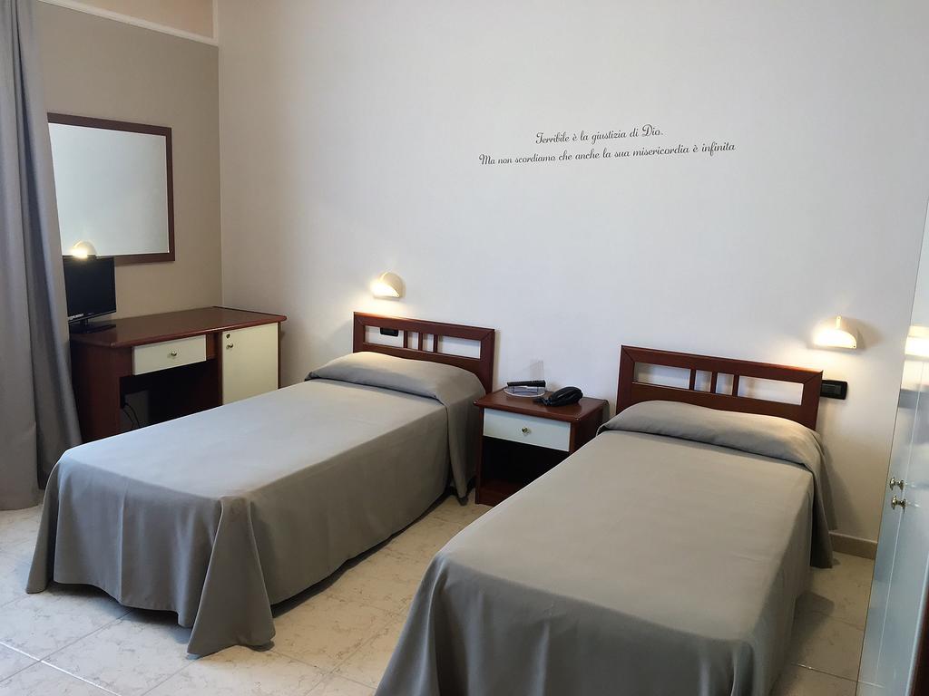 Hotel Euro San Giovanni Rotondo Exteriör bild